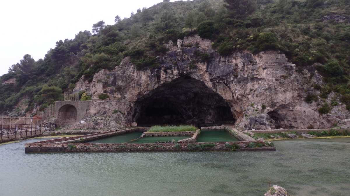 Grotta di Tiberio a Sperlonga: visita, storia e biglietti consigliati
